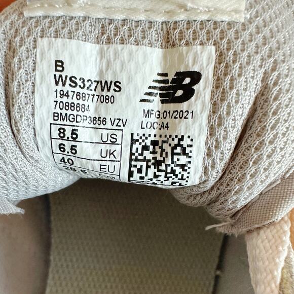 New Balance 327 sneaker in Raincloud Rose Water women's size 8.5 Euro 40 - Picture 14 of 15